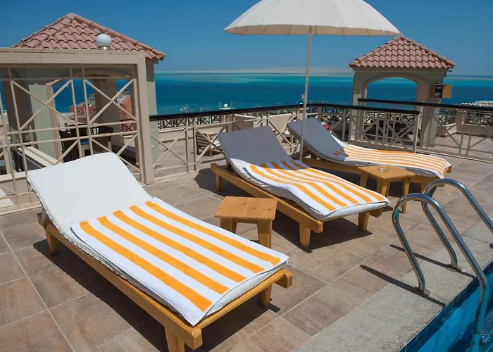 אכסניה Lilly Center (adults Only)