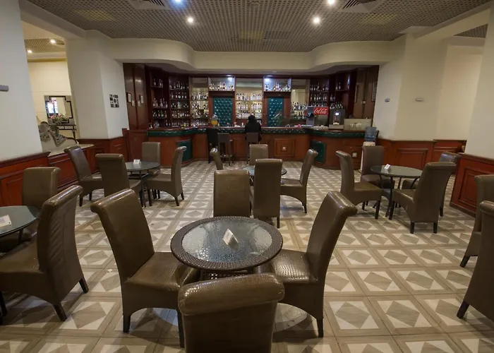 אכסניה Lilly Center (adults Only) *